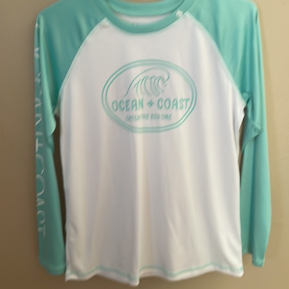 β’π½ππΎπ πΎπ²π΄π°π½ π²πΎπ°ππ ππ·πΈππ - Picture 2 of 6